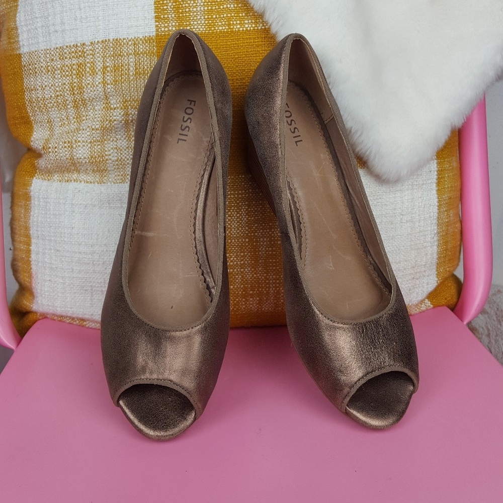 Fossil Wedges Metallic
